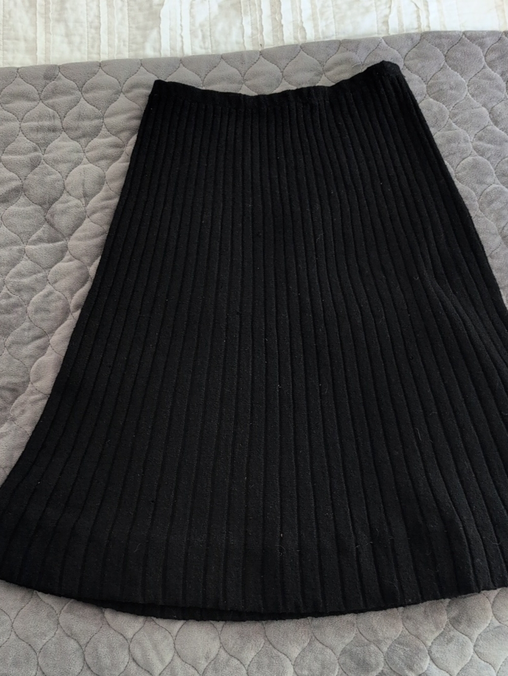 Black Ribbed, Vintage, A-Line Knit Skirt - Women